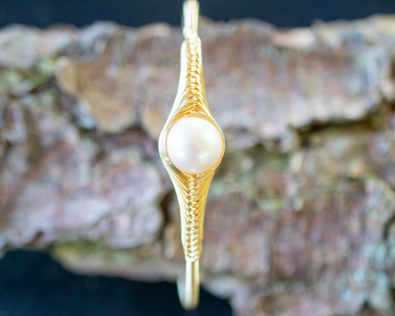 Handgefertigter Perlenarmreif mit echten Perlen Ø 12 mm Armreif Silber vergoldet